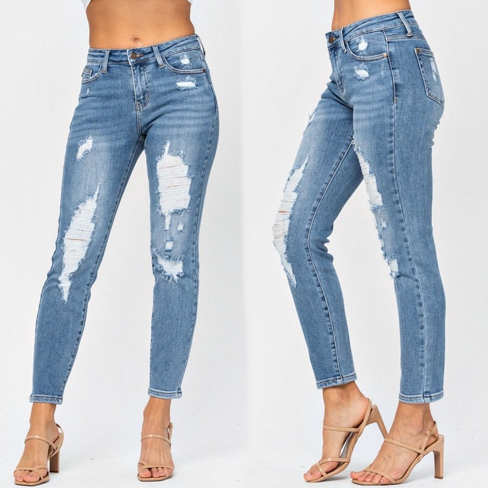 New Judy Blue Destroyed Boyfriend Jeans